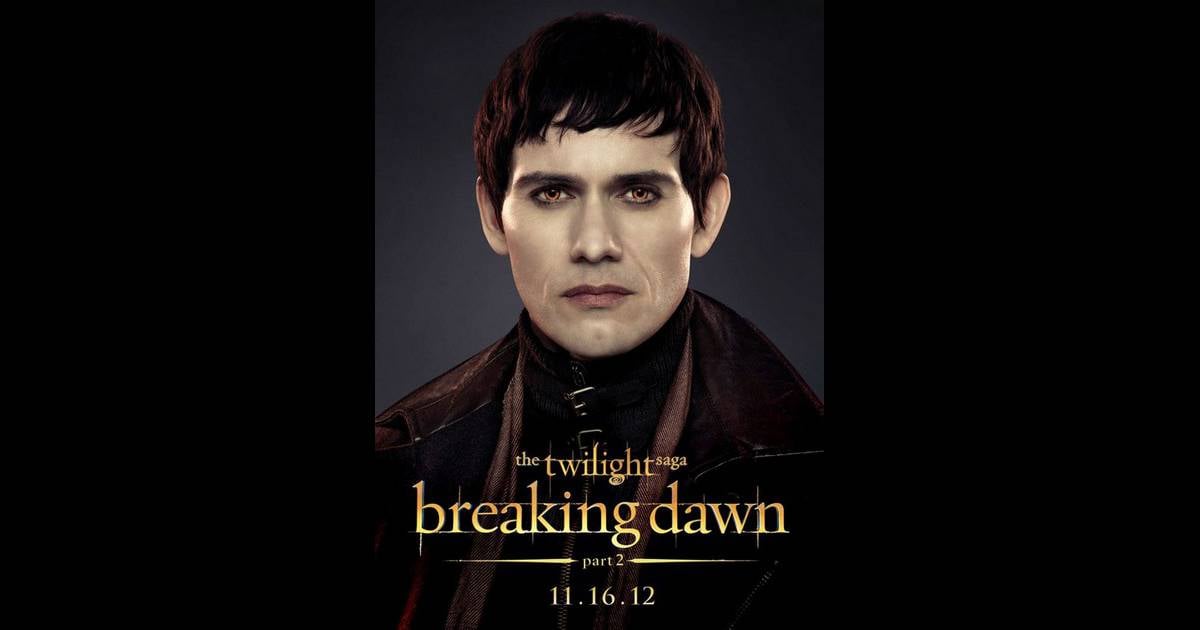 Twilight - Chapitre 4 Révélation 1ère Partie Rami Malek Poster de Twilight - chapitre 5 : Révélation (2ème partie) avec