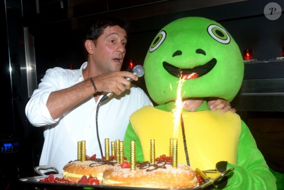 L'humoriste Titoff célèbre son anniversaire au VIP Room, le 21 juillet 2012.