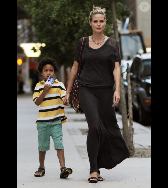 Heidi Klum avec l'adorable Johan à New York, le 24 juillet 2012