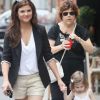 Complices, Tiffani Thiessen en promenade avec sa fille Harper à New York le 31 juillet 2012