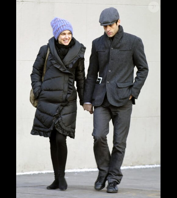 Natalie Portman et Benjamin Millepied, jeunes amoureux, en janvier 2010 à New York