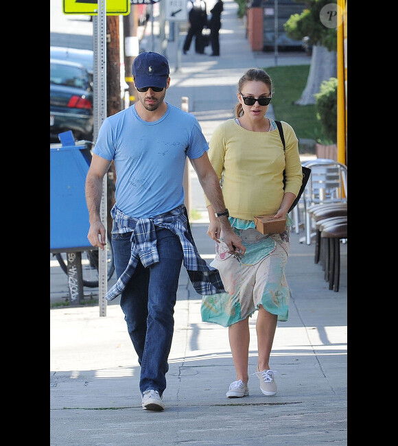 Natalie Portman, enceinte, et Benjamin Millepied en février 2011 à Los Angeles