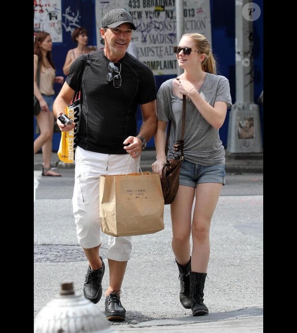 Antonio Banderas et sa fille Stella, 15 ans, à New York, le 8 août 2012