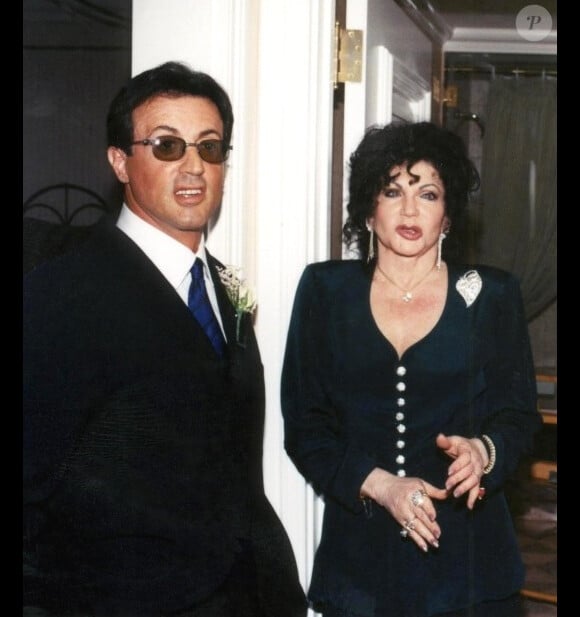 Sylvester Stallone et sa mère Jacqueline 'Jaqui' Stallone en 1998