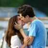 Selena Gomez partage un baiser avec Nat Wolff sur le tournage du film Parental Guidance Suggested, le vendredi 10 août 2012, à Sherman Oaks, en Californie.