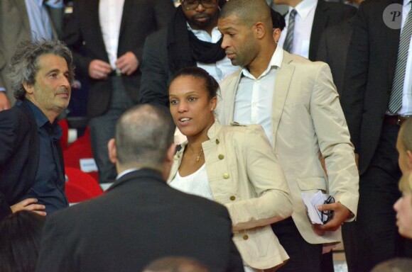 Lucie Décosse, médaillée d'or en judo aux JO de Londres, a donné le coup d'envoi au Parc des Princes le 11 août 2012 de PSG-Lorient lors de la 1e journée de championnat de Ligue 1.