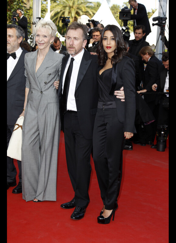 Leïla Bekhti et le jury de la section Un certain regard à Cannes en mai 2012