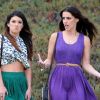 Shenae Grimes et Jessica Lowndes sur le tournage de la saison 5 de 90210 à Manhattan Beach, le 24 août 2012.