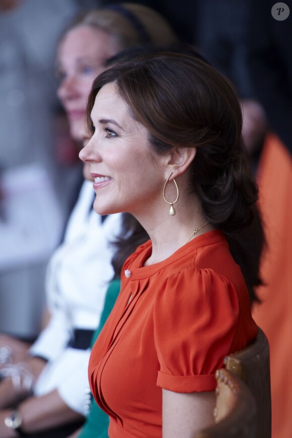 La princesse Mary de Danemark au Musée du Design danois de Copenhague le 24 août 2012 pour la remise des Prix Saint Loye.