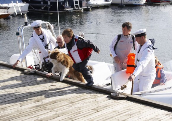 Le prince Frederik de Danemark a fait une sortie en mer avec ses enfants le prince Christian et la princesse Isabella, à Bastad le 25 août 2012, en marge de sa participation aux Nordic Sailing Masters, qu'il disputait en classe Dragon.