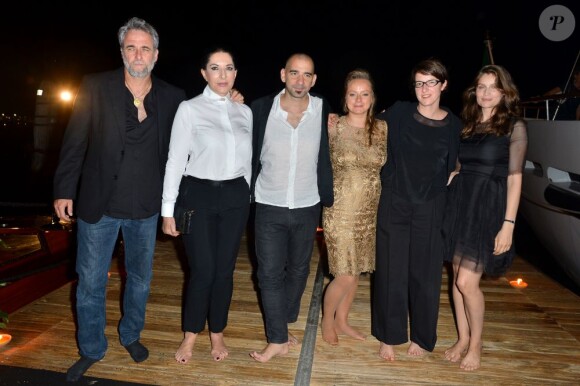 Les membres du jury de la Mostra Ari Folman, Marina Abramovic, Pablo Trapero, Samantha Morton, Ursula Meier et Laetitia Casta lors de la soirée Vogue Party à Venise le 28 août 2012