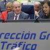 Le roi Juan Carlos Ier d'Espagne au centre de gestion du trafic à Madrid, le 30 août 2012