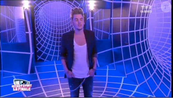 Yoann dans le sas lors de la finale de Secret Story 6, vendredi 7 septembre 2012 sur TF1