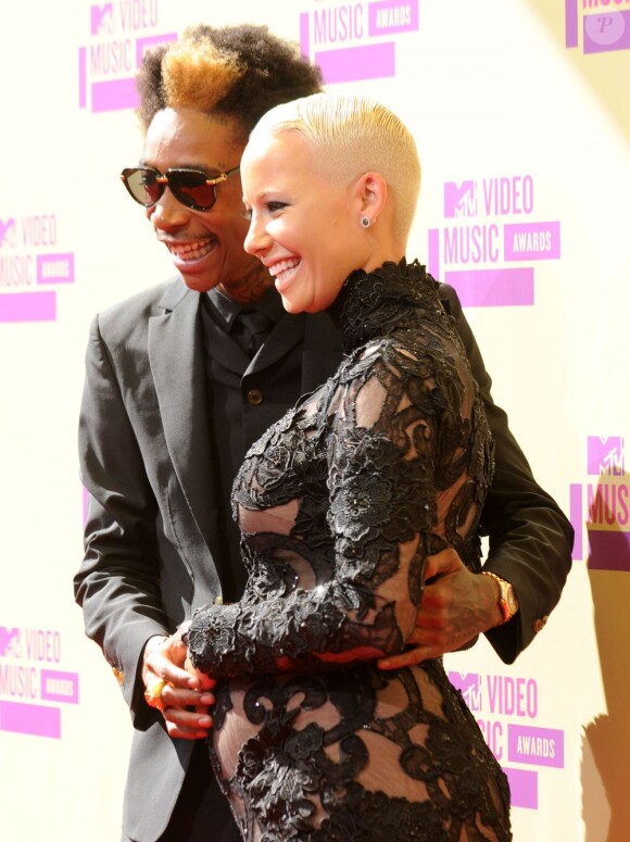 Amber Rose enceinte et son chéri Wiz Khalifa aux MTV Video Music Awards 2012 à Los Angeles le 6 septembre 2012