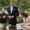 La duchesse et le duc de Cambridge ont participé à une cérémonie où une orchidée a été baptisée en hommage à leur mariage, dans le jardin botanique de Singapour où le couple est en voyage officiel au nom de la reine Elizabeth II, le 11 septembre 2012