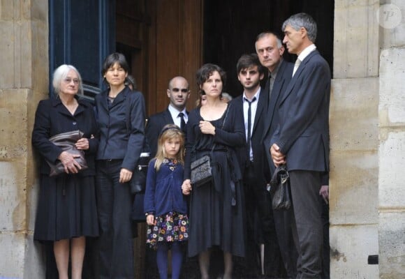 La famille de Christian Marin lors des obsèques du comédien en l'église Saint-Roch le 11 septembre 2012