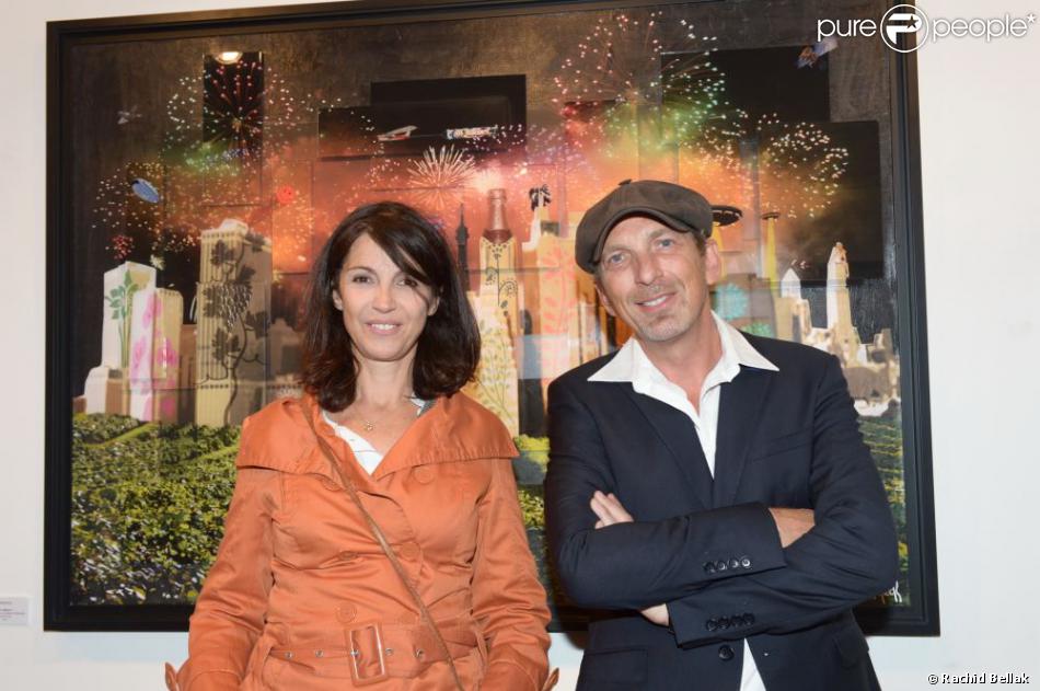 Zabou Breitman Et Richard Woleck Lors Du Vernissage De L'exposition De ...