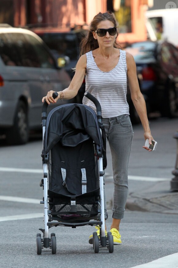 Sarah Jessica Parker va chercher ses enfants à l'école. New York, le 14 septembre 2012.