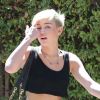 Miley Cyrus se rend dans un studio d'enregistrement à Los Angeles, le vendredi 14 septembre 2012.