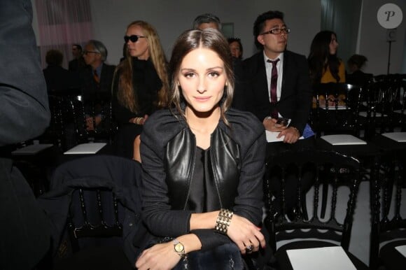 Olivia Palermo assiste au défilé prêt-à-porter de Christian Dior printemps-été 2013. Paris, le 28 septembre.