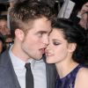 Le calme avant la tempête : Robert Pattinson et Kristen Stewart en novembre 2011.