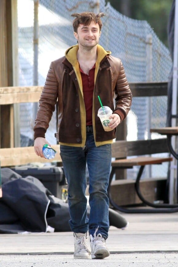 Daniel Radcliffe porte des cornes pour le film Horns réalisé par Alexandre Aja, le 2 octobre 2012.