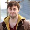 Daniel Radcliffe porte des cornes avec le sourire pour le film Horns, le 2 octobre 2012.