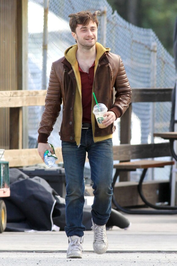 L'acteur Daniel Radcliffe porte des cornes pour le film Horns, le 2 octobre 2012.
