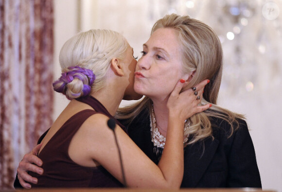 Christina Aguilera rencontre Hillary Clinton à Washington, le mercredi 3 octobre 2012.
