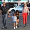 Johnny Hallyday, Laeticia et leurs filles à Los Angeles, le 27 septembre 2012.