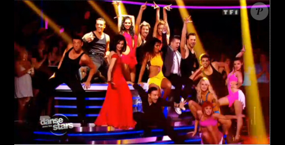 Marie-Claude Pietragalla et les trois jurés dansent dans le premier numéro de Danse avec les Stars 3, samedi 7 octobre 2012 sur TF1
