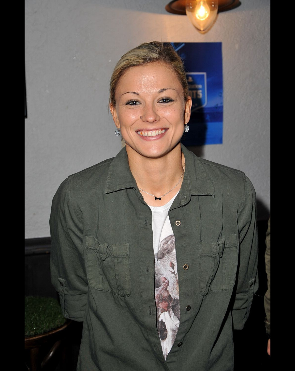 Photo : Laure Boulleau lors de la soirée de lancement du Playstation Foot 5  au bar Le Players le 9 octobre 2012 à Paris - Purepeople