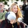 Blake Lively, sur le tournage de Gossip Girl, a une longueur d'avance avec son sac Burberry Orchard bicolore