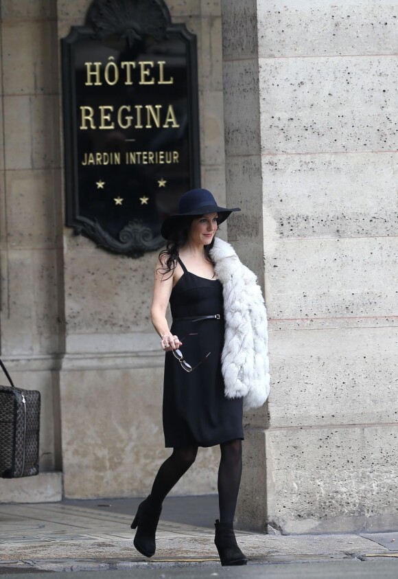 Mary-Louise Parker sur le tournage de Red 2 à Paris le 10 octobre 2012
