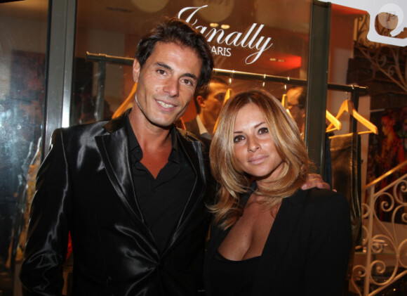 Giuseppe et Candice de Carré Viiip lors de la soirée d'inauguration du Janally Paris - One Shot, un nouveau concept store à Paris, le 10 octobre 2012
