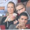 Helena Seger, la femme de Zlatan Ibrahimovic, et son fils Vincent à Paris, le 29 septembre 2012.