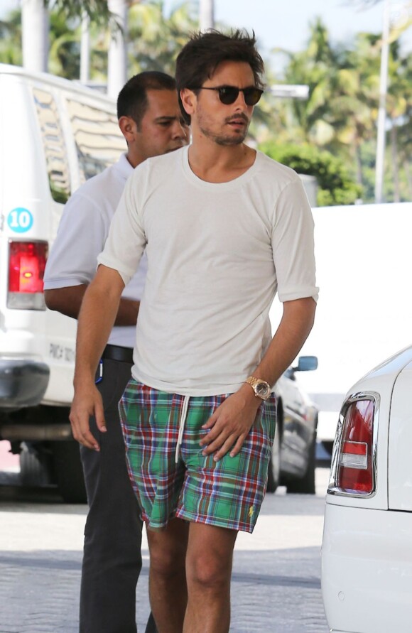 Scott Disick à la descente de sa Rolls-Royce à Miami. Le 11 octobre 2012.