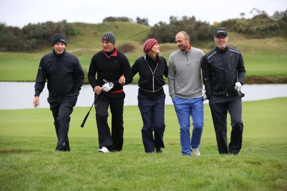 Alain Boghossian, David Ginola, Nathalie Simon, Christophe Dugarry et Laurent Blanc lors du Trophée Novotel des Personnalités qui se disputait sur l'Albatros au Grand National à Saint-Quentin-en-Yvelines les 12 et 13 octobre 2012