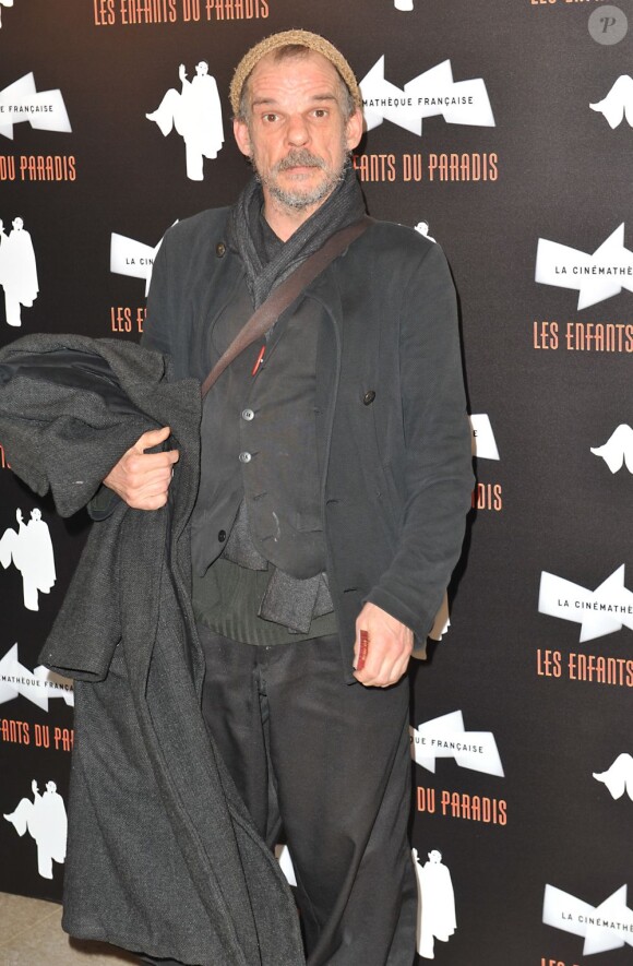 Denis Lavant lors du vernissage de l'exposition sur le film Les Enfants du Paradis à Paris, le 22 octobre 2012.