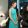 Stacy Keibler accorde des interviews sans George Clooney à la soirée de lancement The Runway "Our Runway" le 24 octobre 2012 à New York.