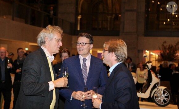 Le prince Constantijn des Pays-Bas inaugurait le 30 octobre 2012 au Musée Rijks d'Amsterdam les nouvelles archives électroniques de l'établissement.