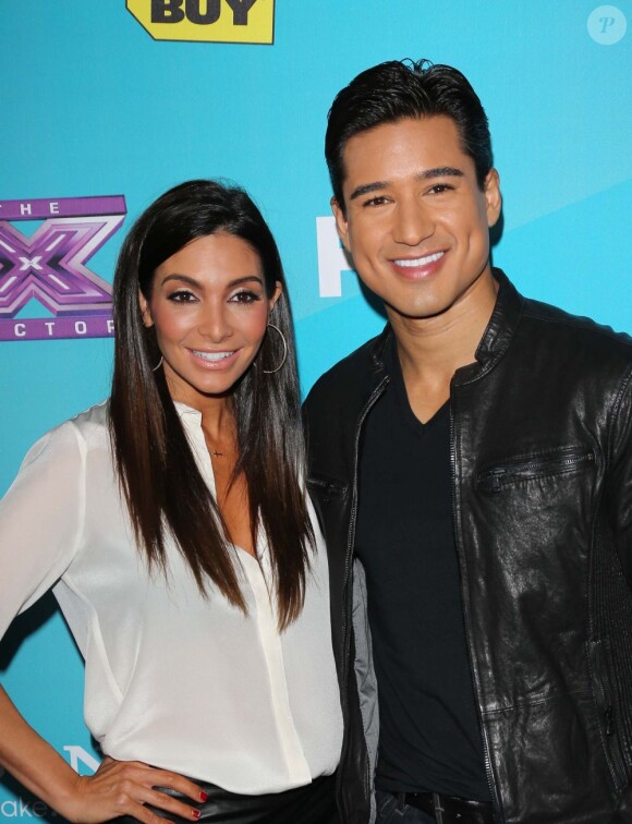Mario Lopez et Courtney Mazza à la soirée des finalistes de X Factor à Los Angeles le 5 novembre 2012.