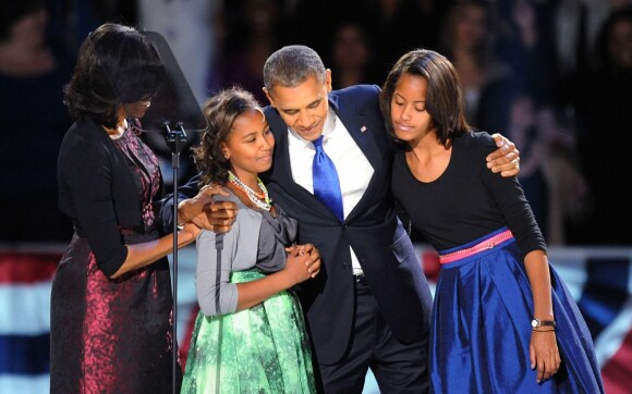 Sasha et Malia Obama lors de la victoire de leur papa Barack Obama le 7 novembre 2012