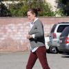 Jennifer Garner va chercher sa fille Violet à l'école et se rend au bureau de vote, mardi 6 novembre 2012 à Los Angeles