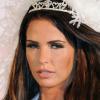 Katie Price lance sa collection de bijoux, KP Rocks, dans l'enceinte des studios The Worx. Londres, le 7 novembre 2012.