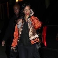 Rihanna, accro à la mode, dément être de nouveau en couple avec Chris Brown