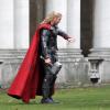 Chris Hemsworth souffre sur le tournage de Thor 2 à Londres, le 12 Novembre 2012