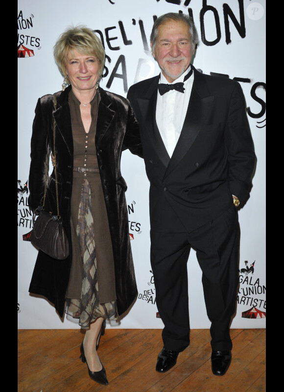 Pierre Santini et sa femme lors du 51e Gala de l'Union des artistes au cirque Alexis Gruss à Paris le 12 novembre 2012.
