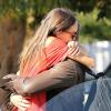 Kellan Lutz fait un câlin à sa petite amie Sharni Vinson à Santa Monica le 13 novembre 2012.