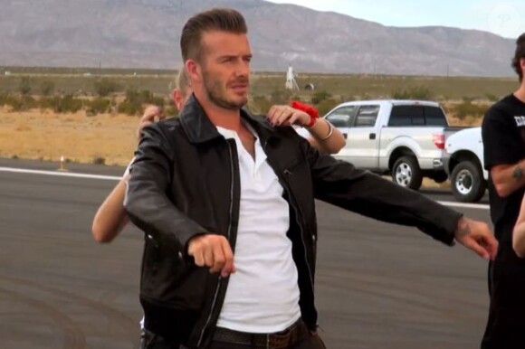 David Beckham, nouvel ambassadeur Breitling, sur son shooting pour l'horloger suisse sur le tarmac du Mojave Air and Space Port dans la ville de Mojave, Californie.